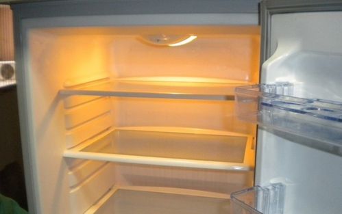 北京伊莱克斯冰箱灯闪烁是冰箱坏了吗？是否能维修好？